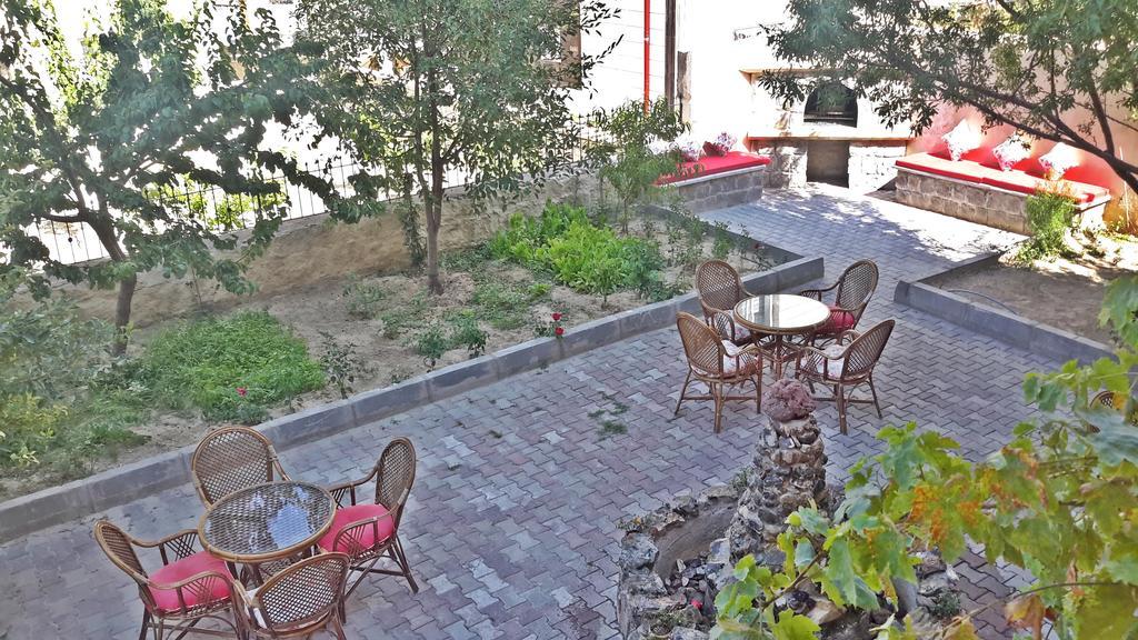 נבשהיר Dedeli Deluxe Hotel מראה חיצוני תמונה