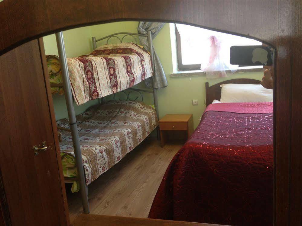 נבשהיר Dedeli Deluxe Hotel מראה חיצוני תמונה